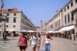 Stadt Dubrovnik Dubrovnik Stadtführung von den Stadtmauern und dem Berg Srd