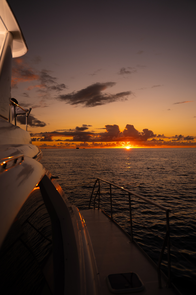 Sonnenuntergang Private Luxus Katamarantour auf St. Lucia
