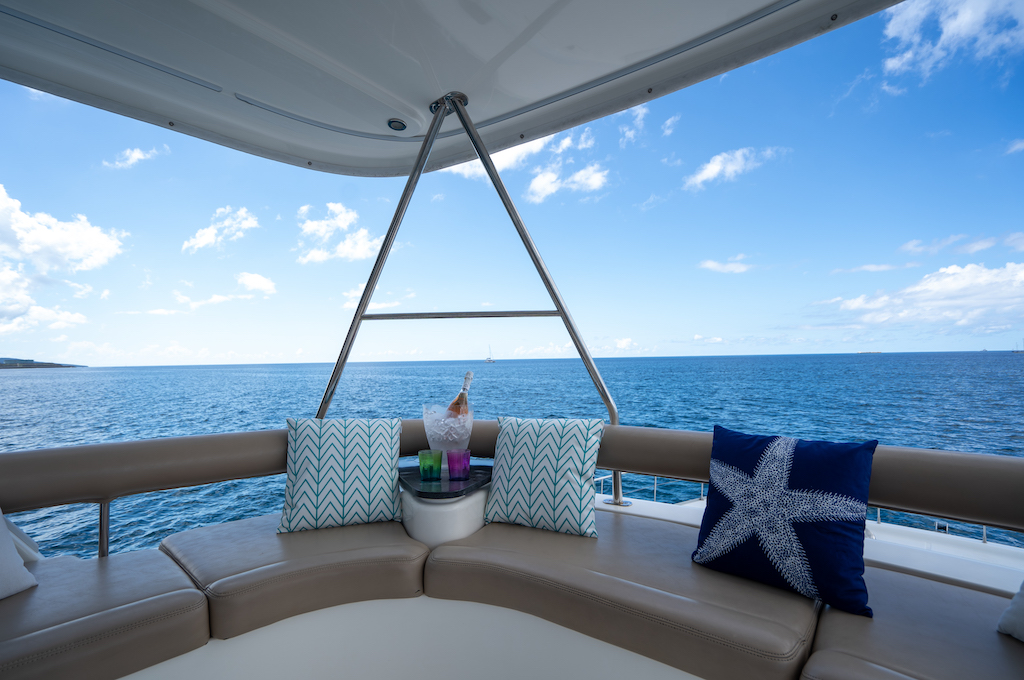 Erholung am Heck Private Luxus Katamarantour auf St. Lucia