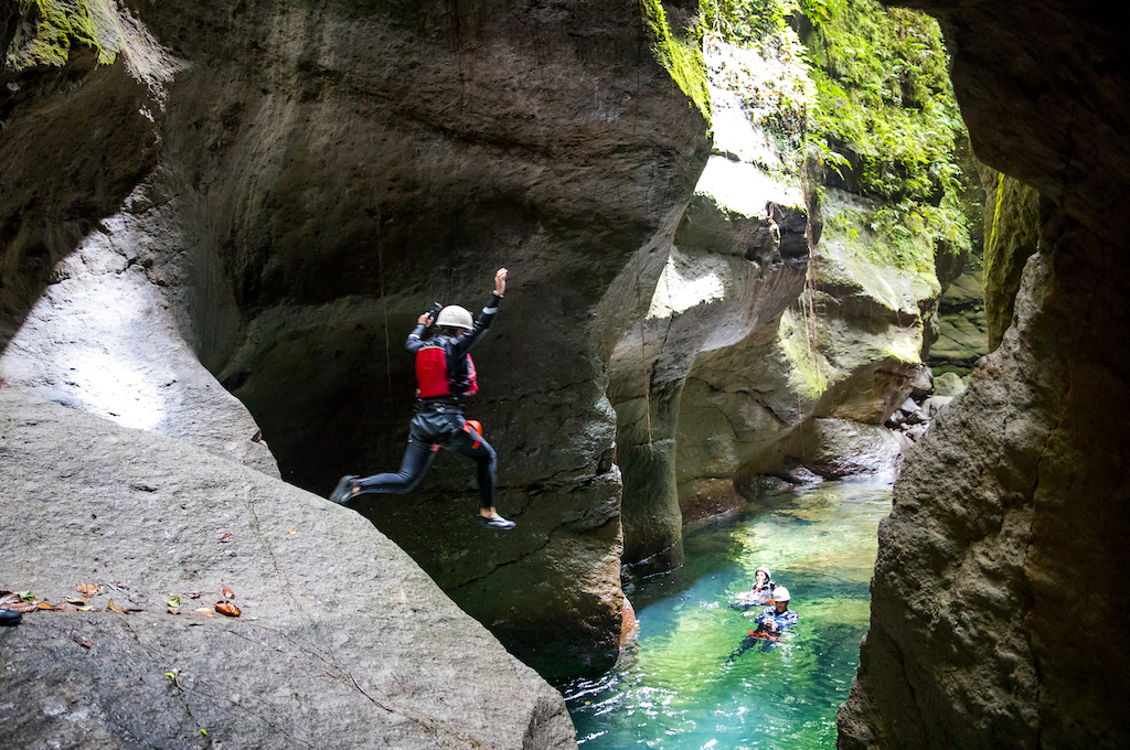 Geheime Wasserfall-Canyon-Erfahrung