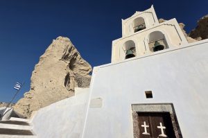 Quiet lanes in the interior of Santorini