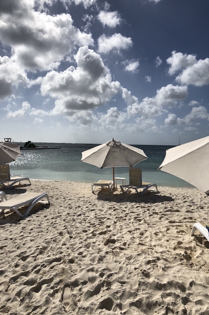Sonnenschirm Strandtag Aruba