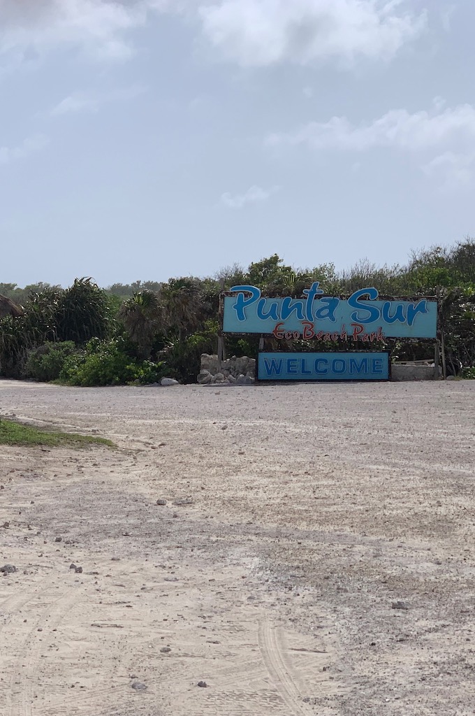 Eingang zur Punta Sur Park Mangroven und Strand Tour