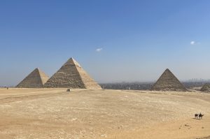 Pyramiden & Sphinx