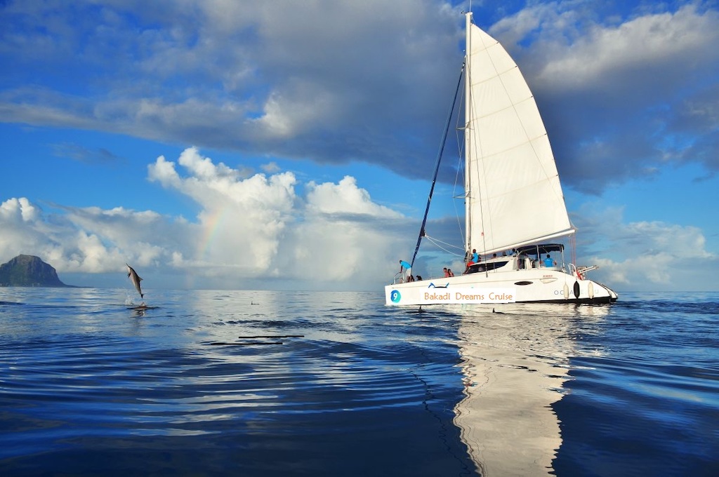 Katamaran_Westtour Katamaran unter Segeln vor der Westküste von Mauritius