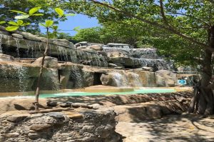 Stadtführung mit Thermalquelle & Strandbesuch