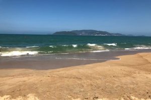 Stadtführung mit Thermalquelle & Strandbesuch