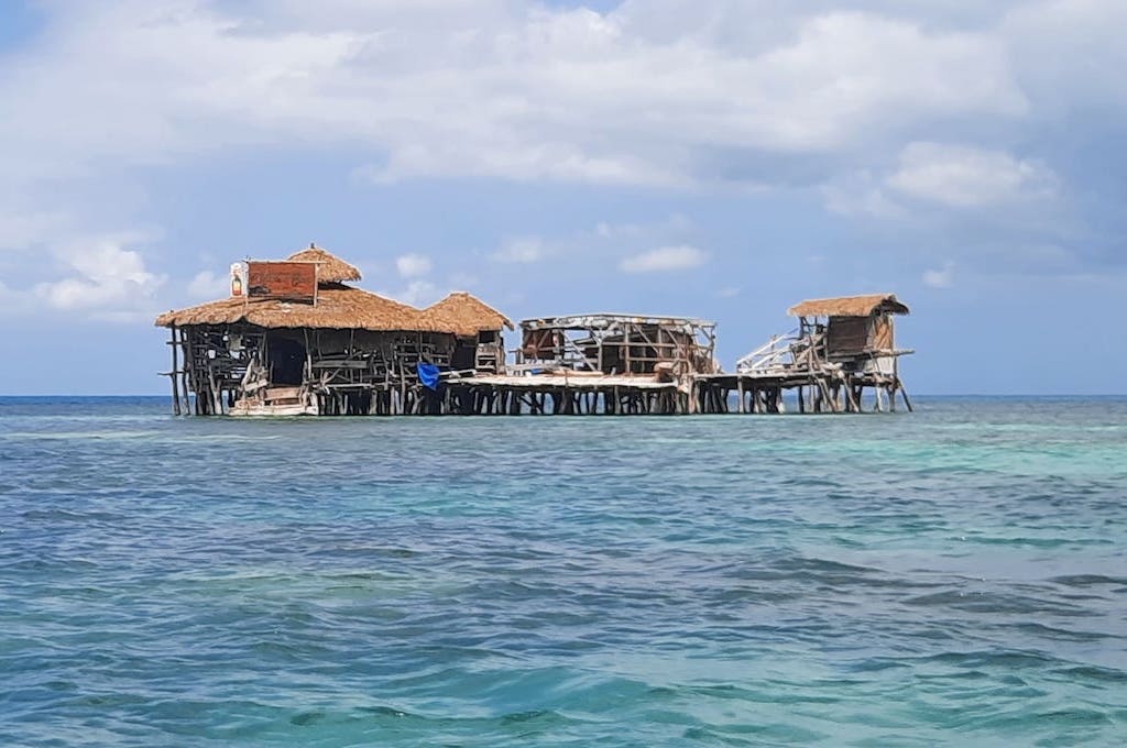 Pelican Bar 3