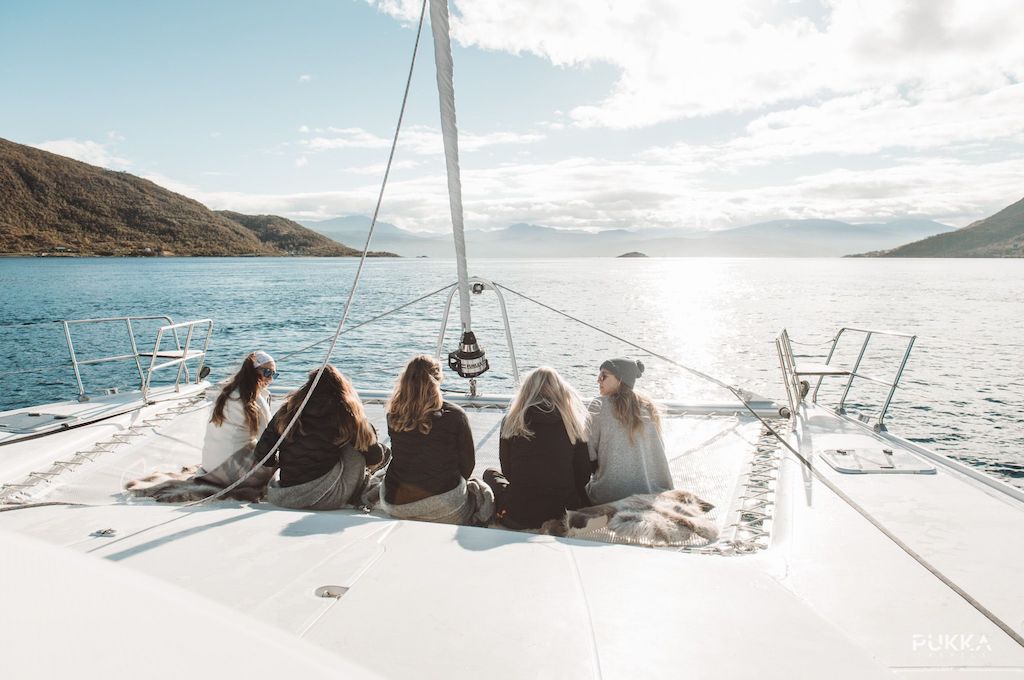 Katamaran Arktisches Sommersegeln
