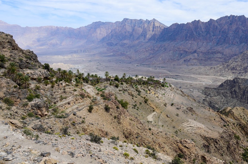 Wakan-Village-andere Seite Wadi Abyadh und Wakan