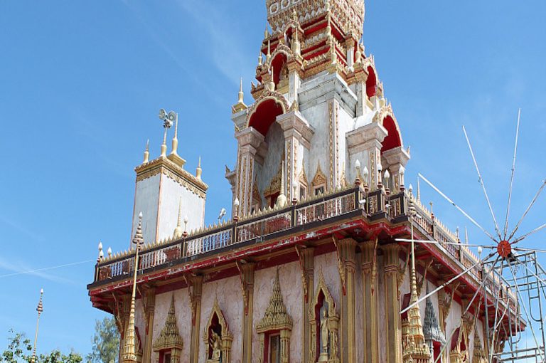 Die Haupthalle des Wat Chalong auf Phuket
